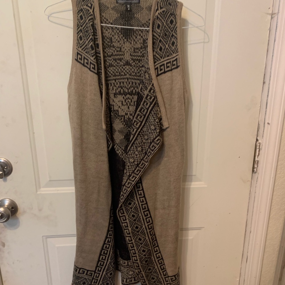 Sweater vest